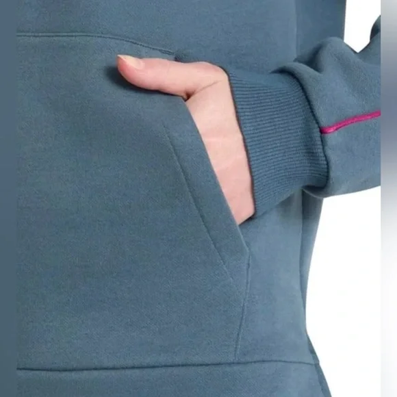 Puma Women's Slate Blue hoodie with Pink Accents NWT - Picture 4 of 4